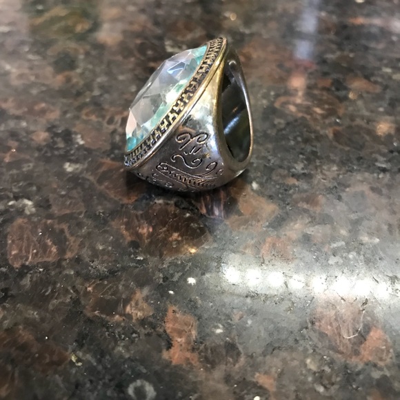 Blue crystal ring - Picture 2 of 2